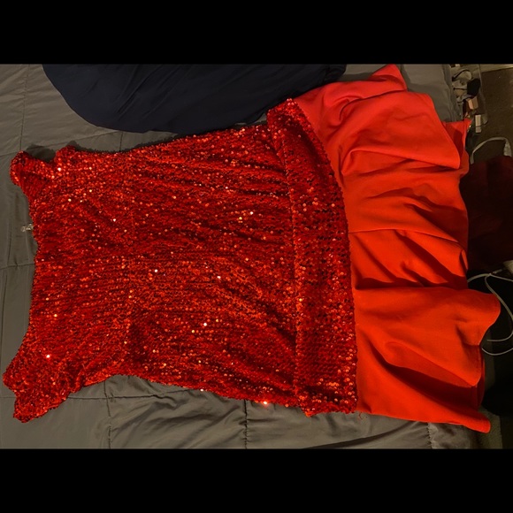 Read sequence tail dress size 2X - Picture 2 of 2